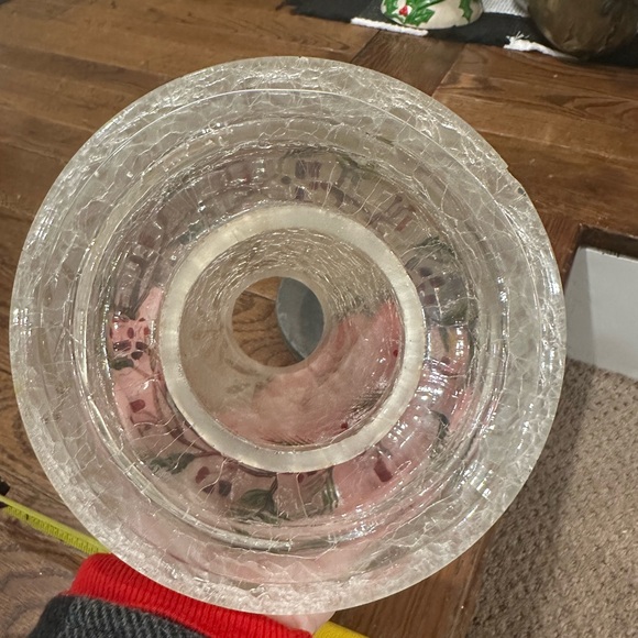 Yankee Candle Frosted Glass Holly berry shade - Picture 3 of 5